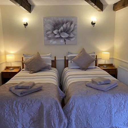 Bryn Melyn Farm Cottages Бэйла Экстерьер фото