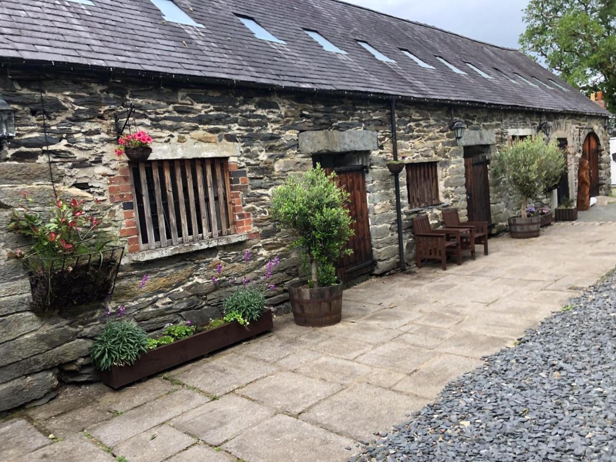 Bryn Melyn Farm Cottages Бэйла Экстерьер фото