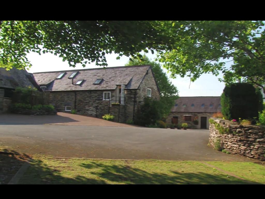 Bryn Melyn Farm Cottages Бэйла Экстерьер фото