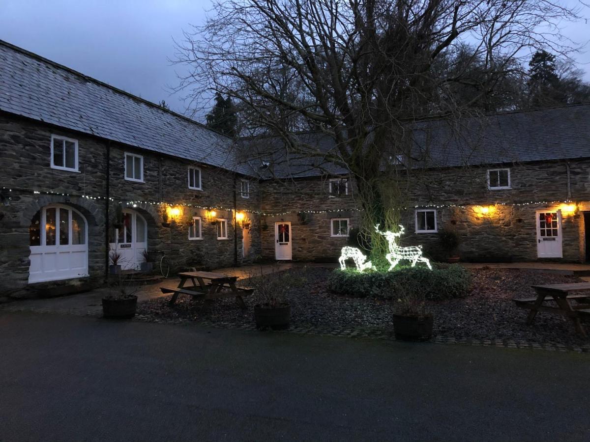 Bryn Melyn Farm Cottages Бэйла Экстерьер фото
